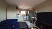Lounges - 16 square meters of property in La Montagne