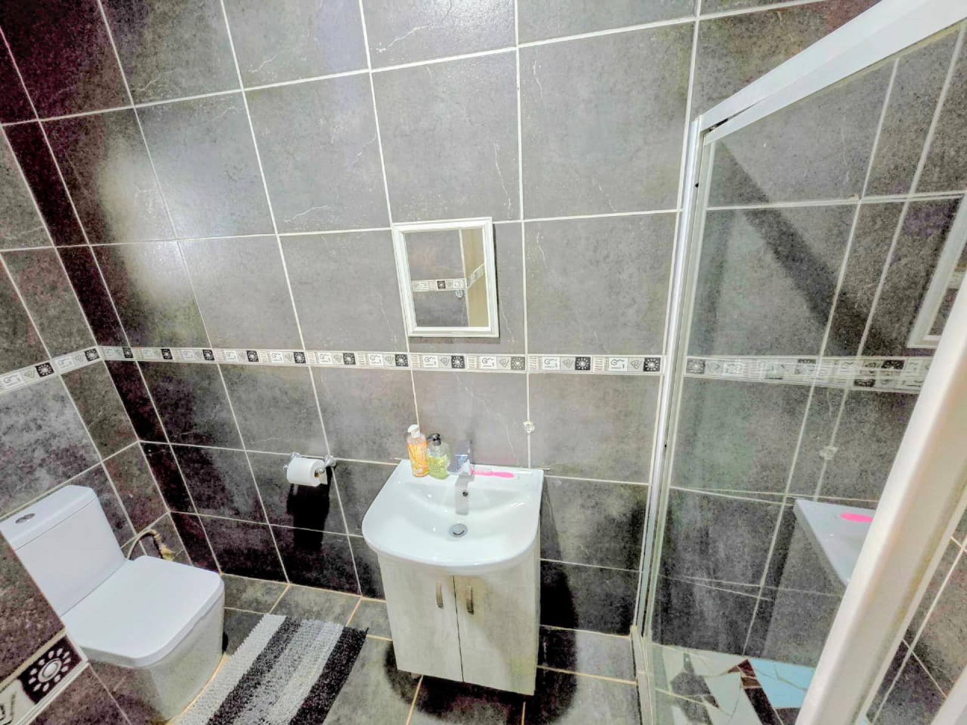  of property in Annlin