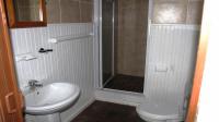 Bathroom 2 of property in Dana Bay