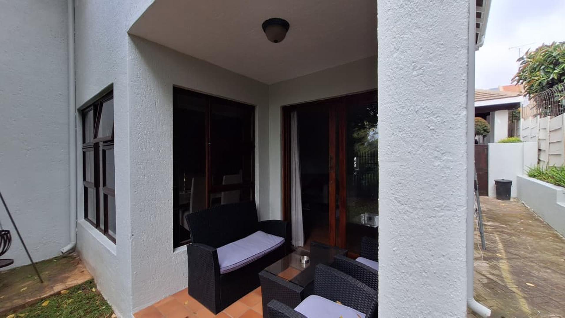 Patio - 7 square meters of property in Bedfordview