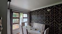 Dining Room - 8 square meters of property in Bedfordview