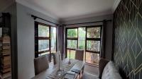 Dining Room - 8 square meters of property in Bedfordview