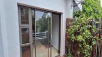 Balcony - 8 square meters of property in Bedfordview