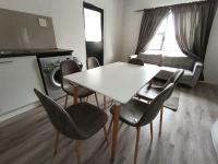  of property in Ravensmead