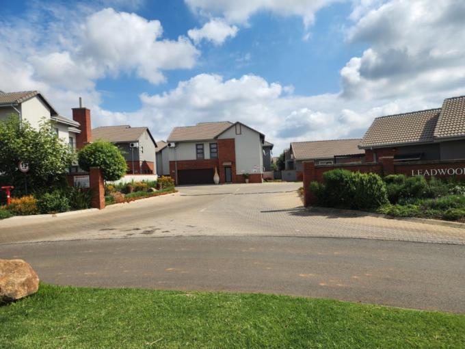 4 Bedroom Simplex for Sale For Sale in Meyersdal - MR709413