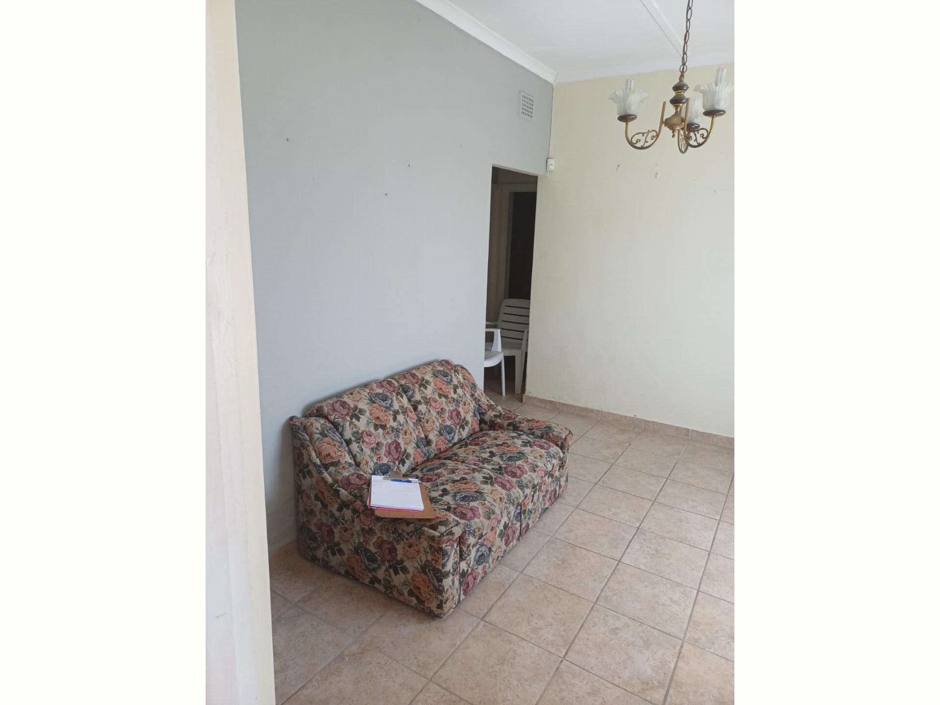  of property in Ruyterwacht