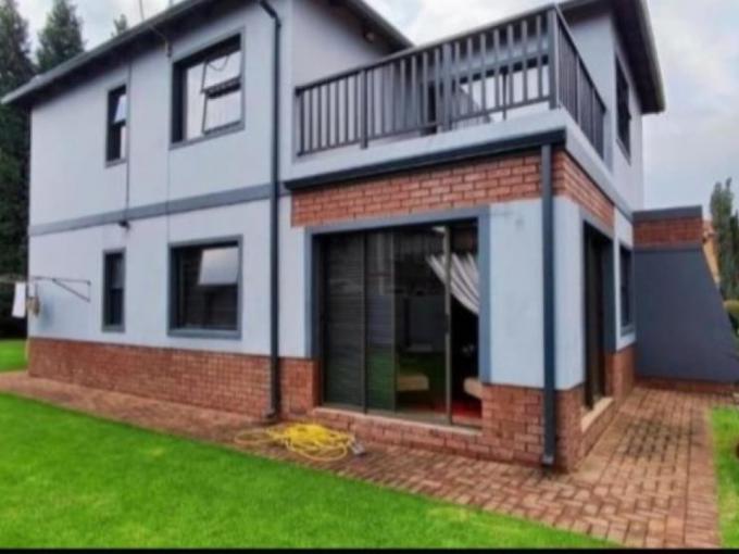 3 Bedroom House for Sale For Sale in Albertsdal - MR709426