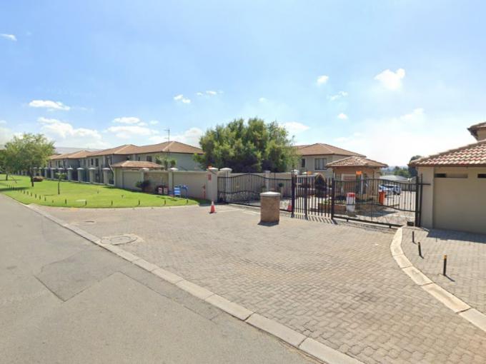 2 Bedroom Simplex for Sale For Sale in Meyersdal - MR709438