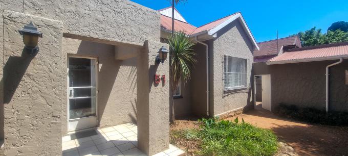 3 Bedroom House for Sale For Sale in Roodepoort West - MR709446