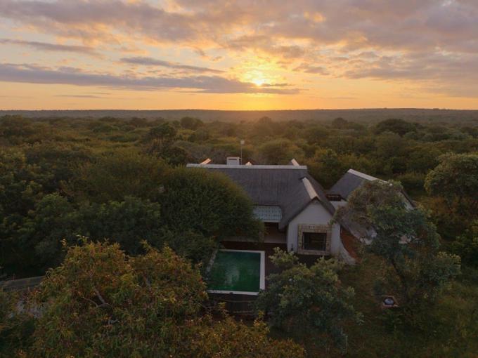 4 Bedroom House for Sale For Sale in Hoedspruit - MR709457