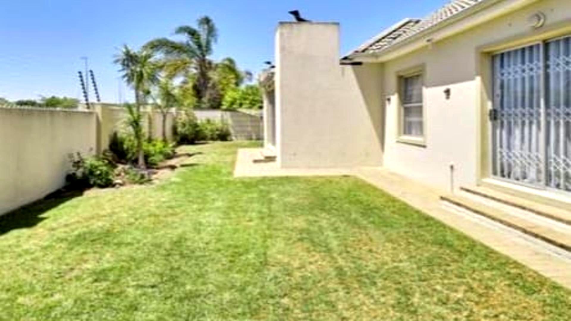 Garden of property in Sonstraal Heights