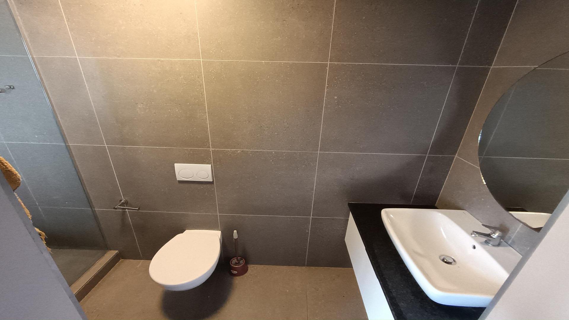 Bathroom 1 of property in Fairview - PE