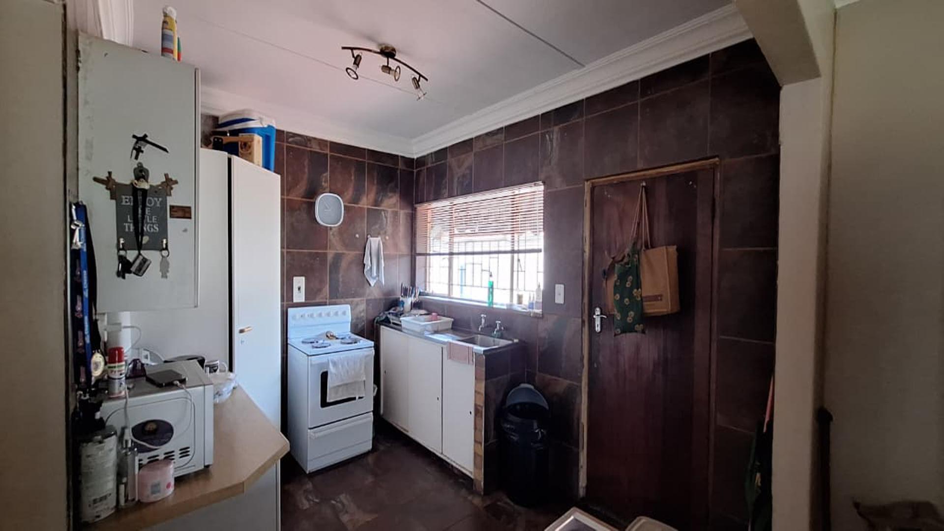 Kitchen - 26 square meters of property in Nigel