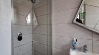 Bathroom 1 - 11 square meters of property in Nigel