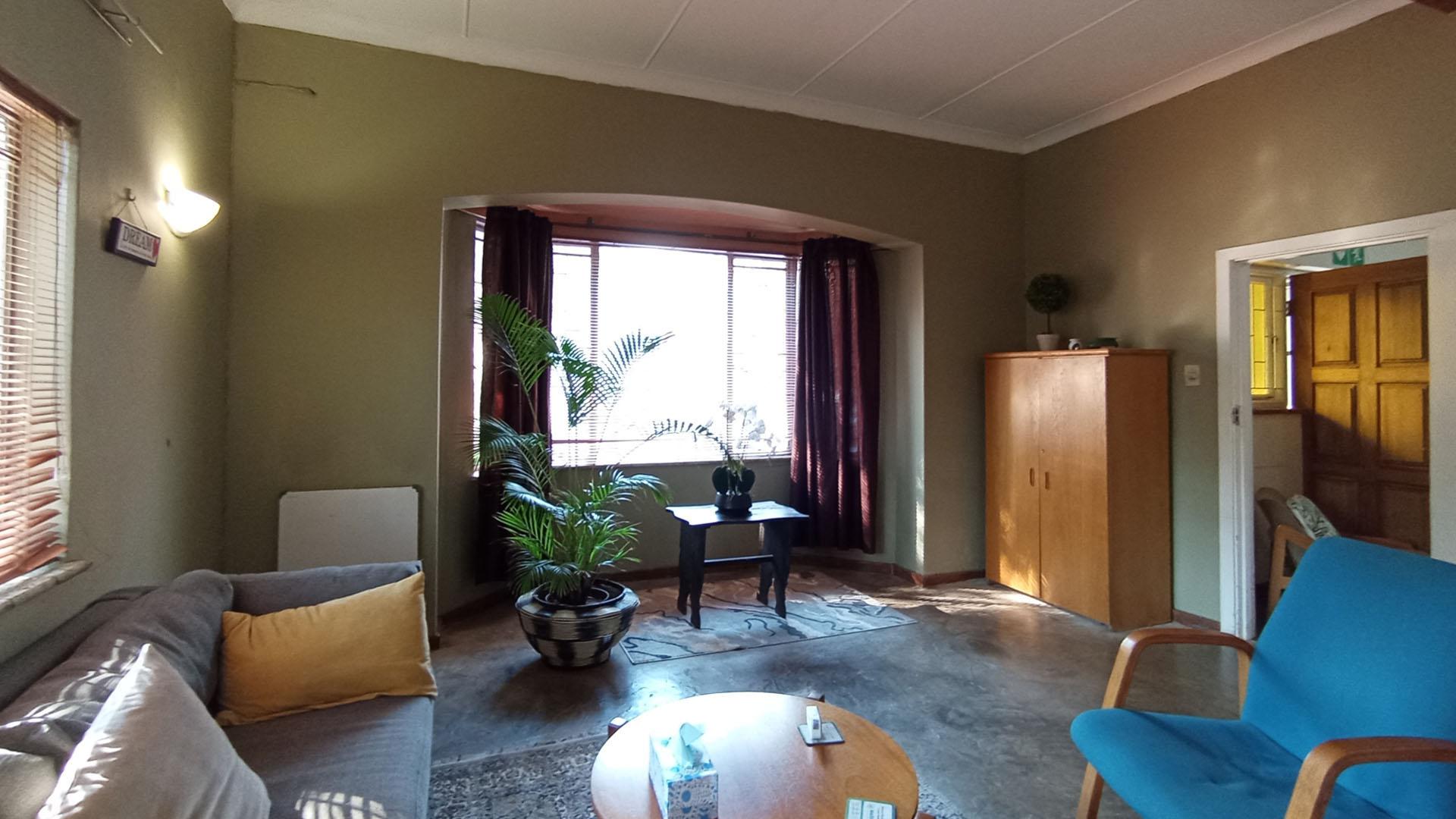 Study - 52 square meters of property in Sunnyside