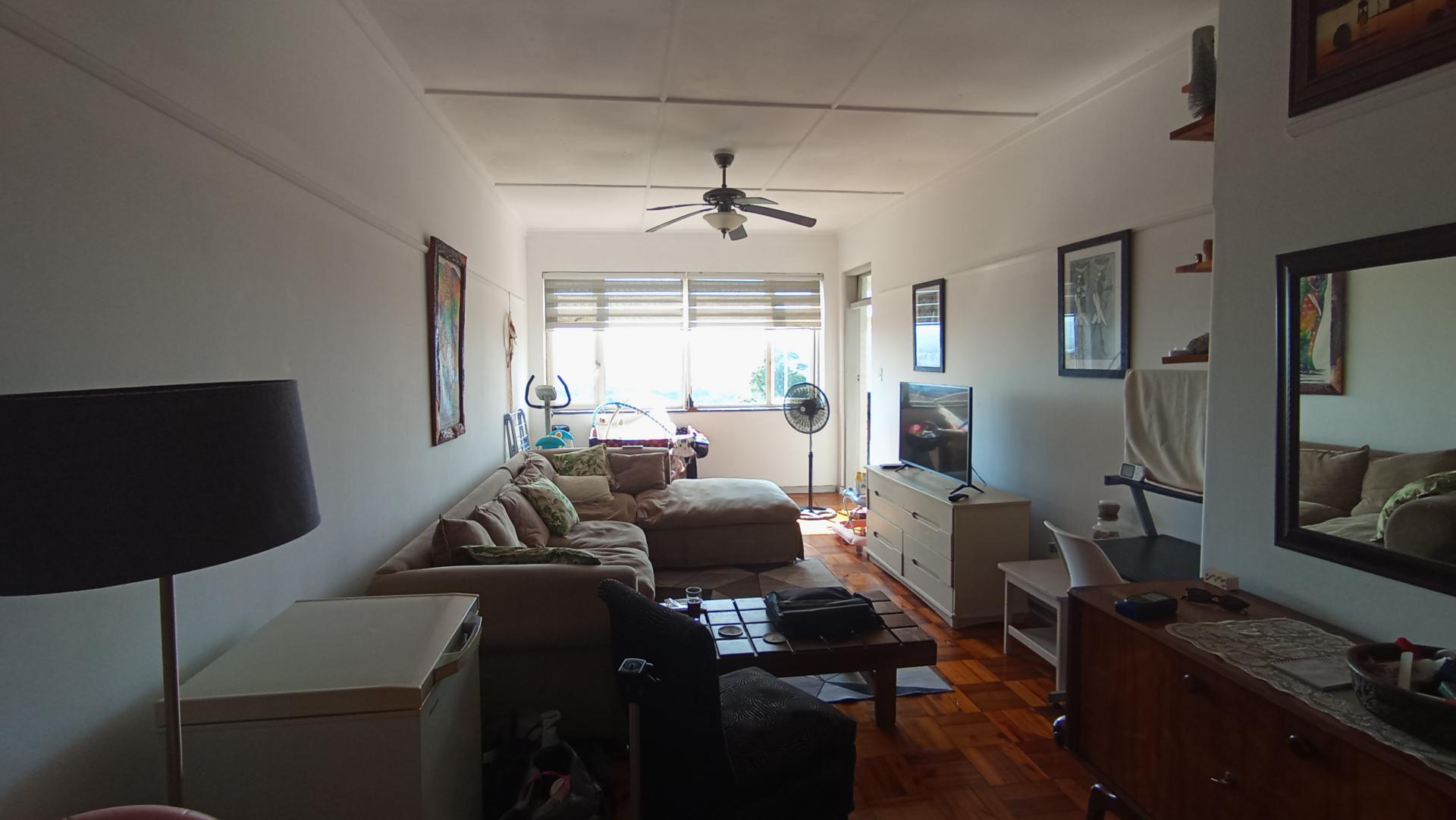 Lounges - 27 square meters of property in Ocean View - DBN