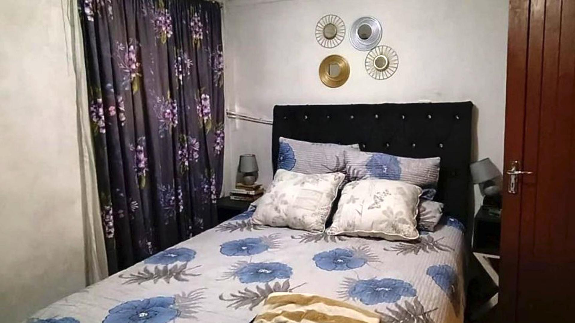 Bed Room 2 of property in Delft