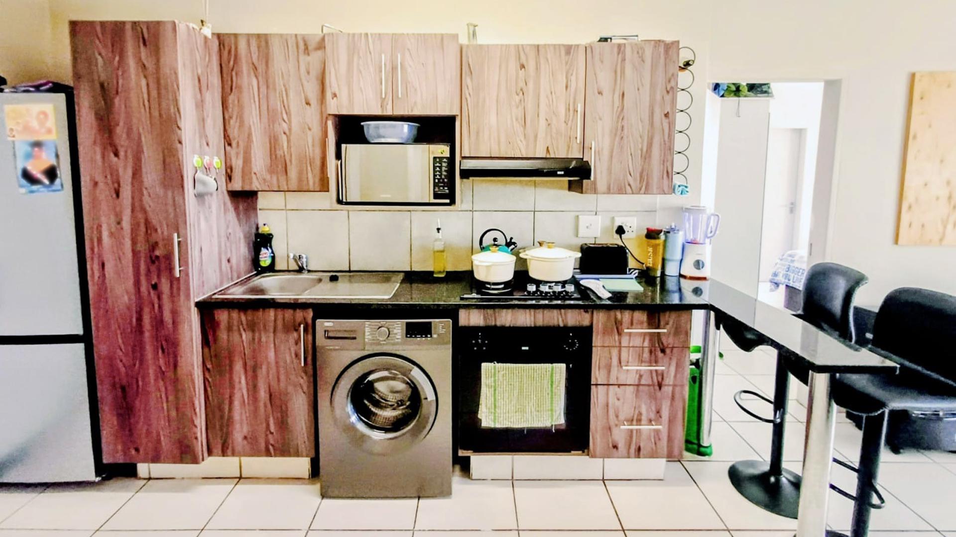Kitchen - 9 square meters of property in Rynfield AH