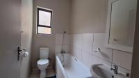 Bathroom 1 - 5 square meters of property in Rynfield AH