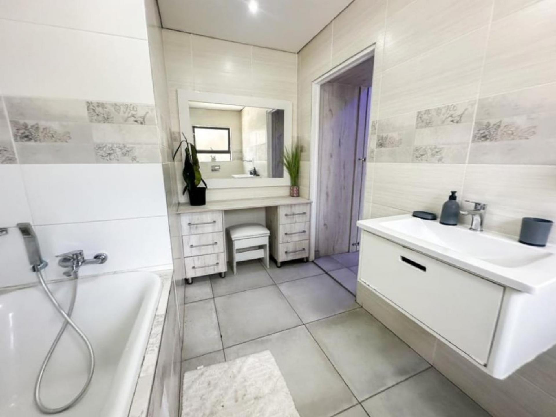  of property in Helderwyk Estate