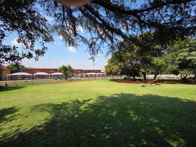 2 Bedroom Apartment for Sale For Sale in South Crest - MR709527