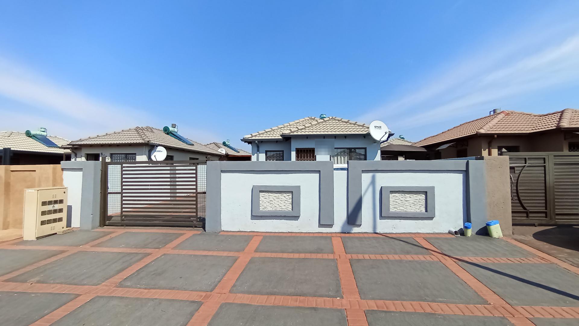 Front View of property in Soshanguve East