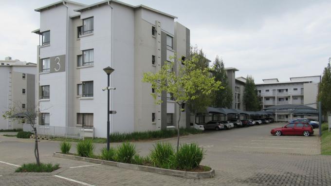 3 Bedroom Sectional Title for Sale For Sale in Broadacres - Home Sell - MR709546