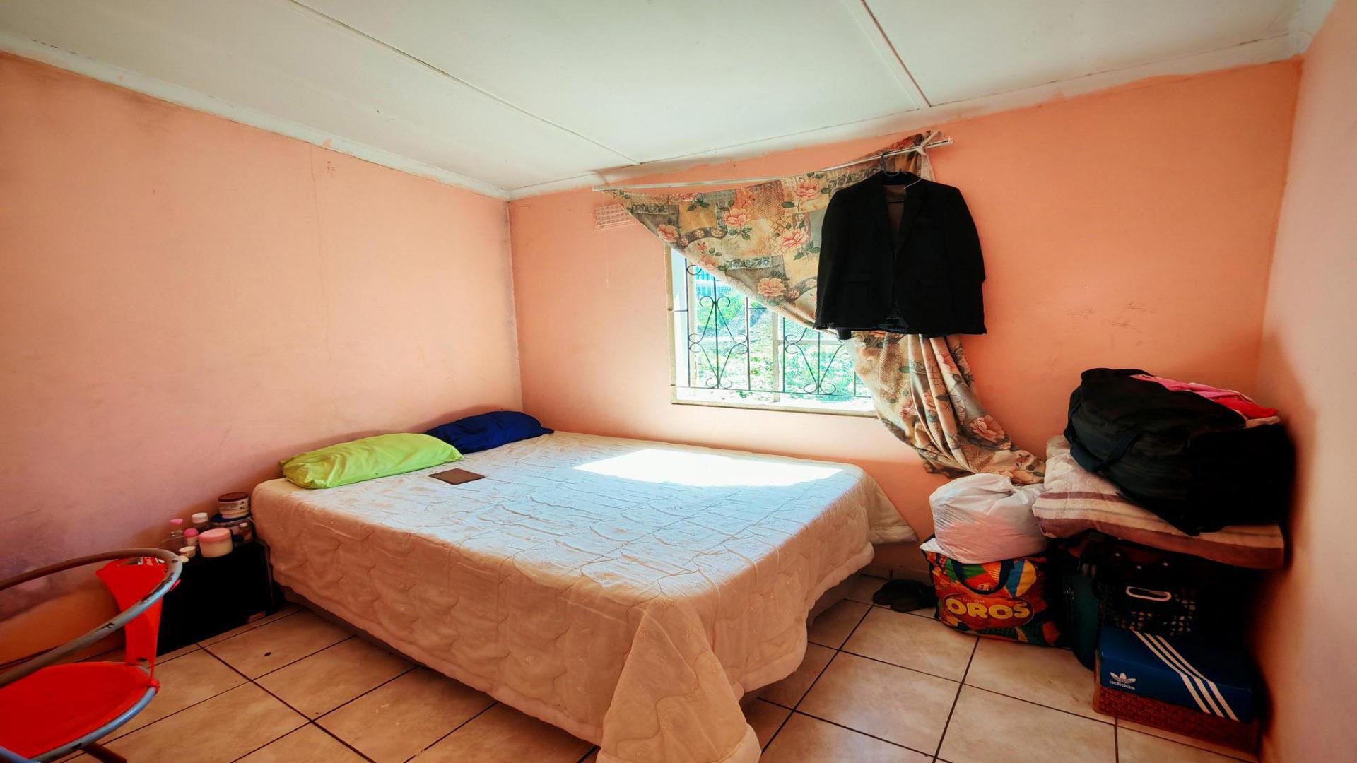 Bed Room 3 of property in Northdale (PMB)