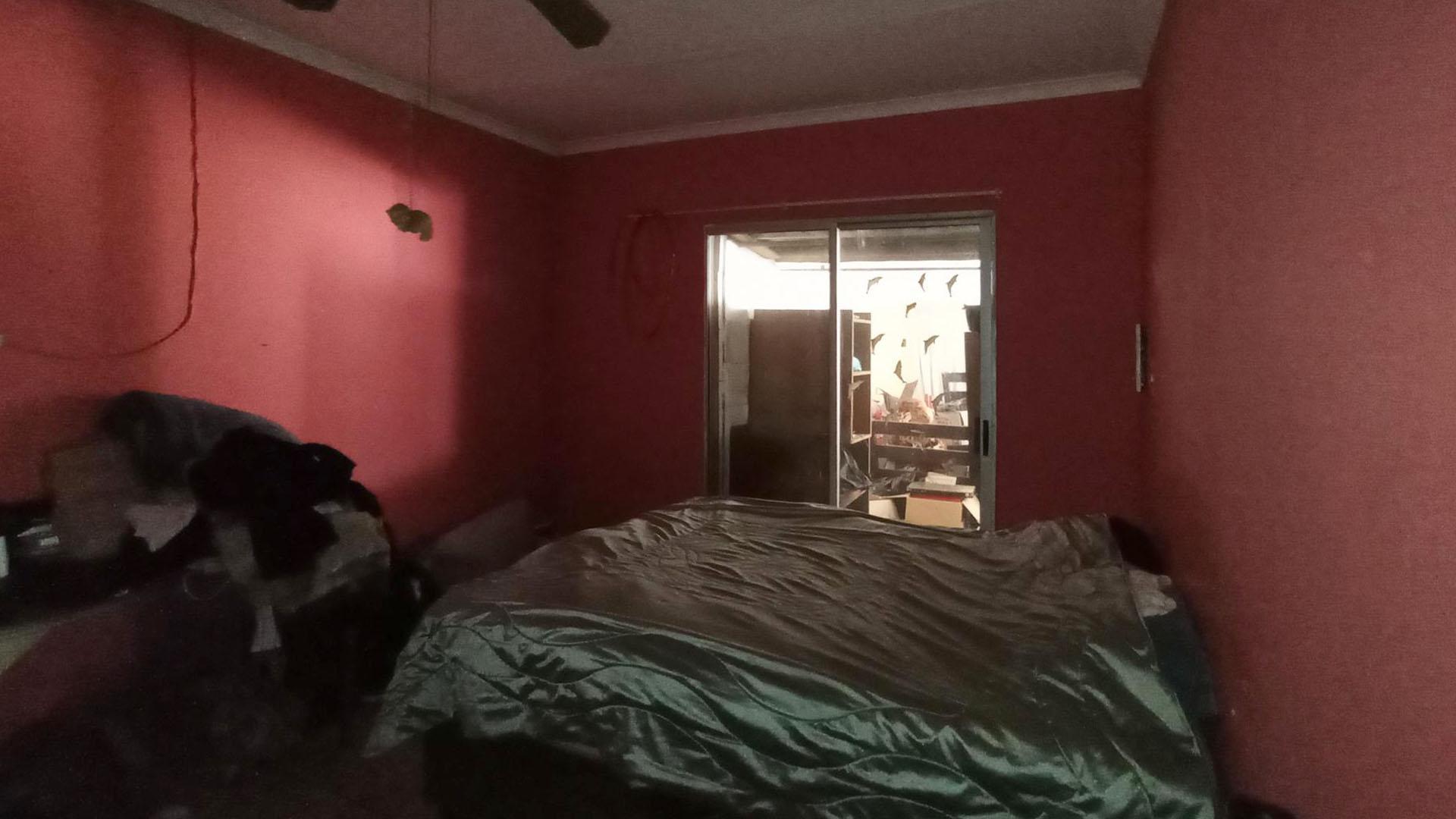 Flatlet - 57 square meters of property in Parktown Estate