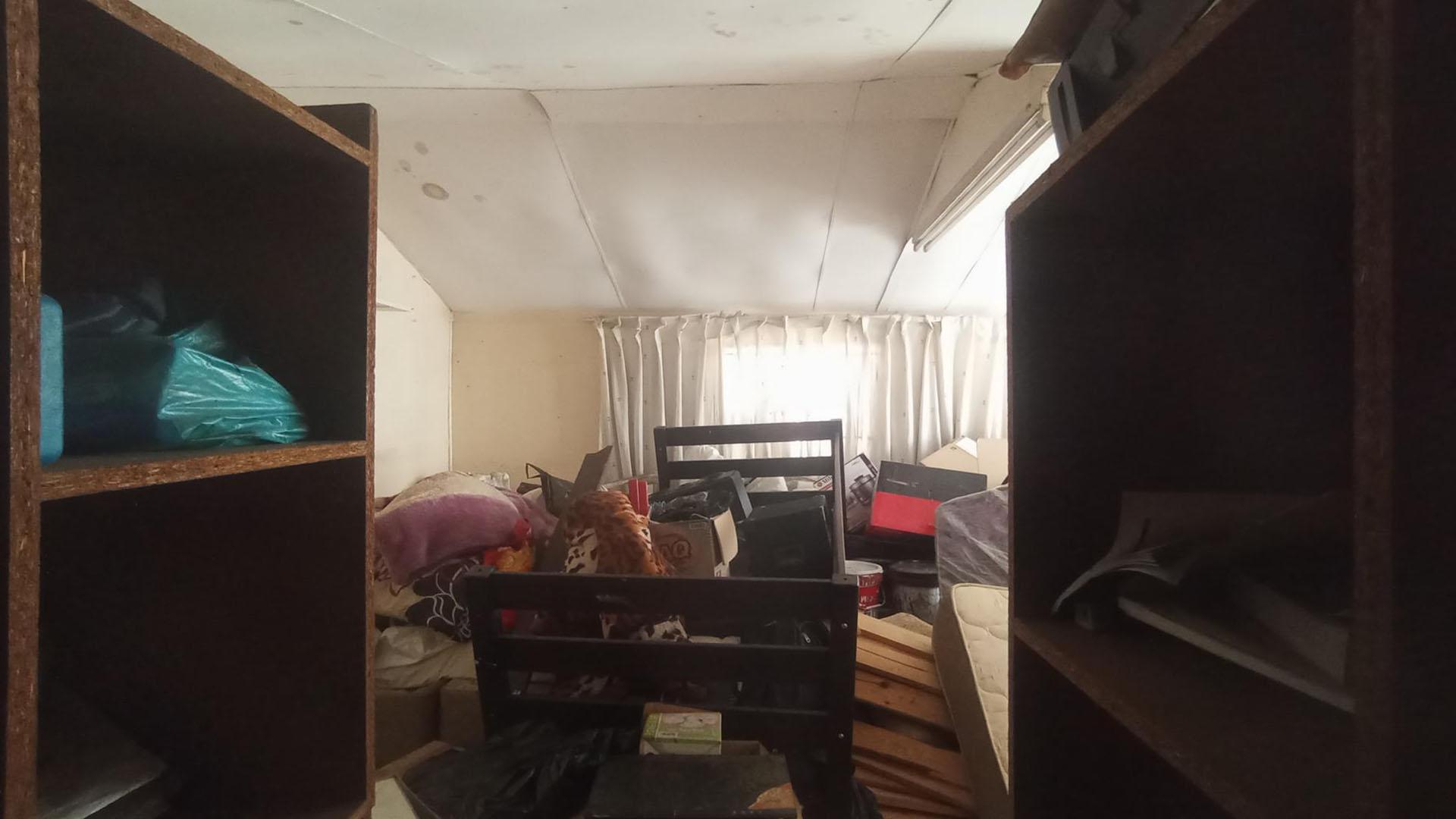 Flatlet - 57 square meters of property in Parktown Estate