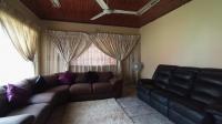 Lounges - 53 square meters of property in Parktown Estate