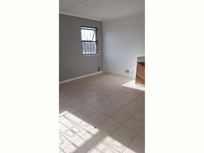 2 Bedroom Apartment for Sale For Sale in Kuils River - MR709583