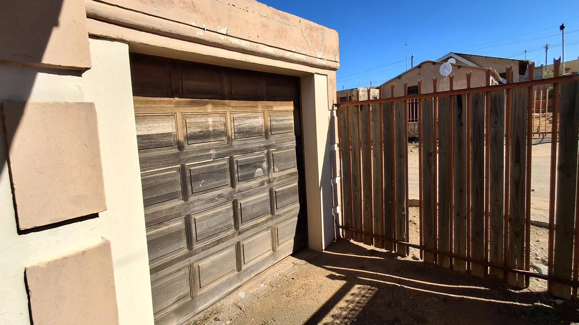 Garage of property in Bloemfontein