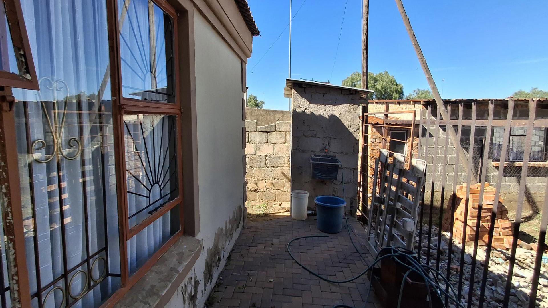 Backyard of property in Bloemfontein