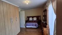 Bed Room 1 of property in Bloemfontein