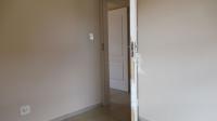 Bed Room 2 - 9 square meters of property in Crystal Park