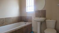 Bathroom 1 - 5 square meters of property in Crystal Park