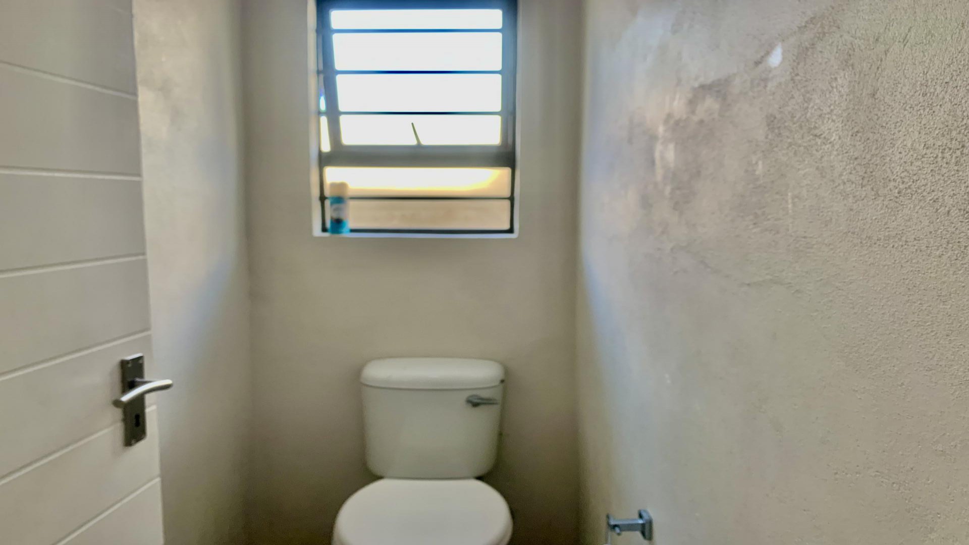 Bathroom 1 - 2 square meters of property in Tirong 