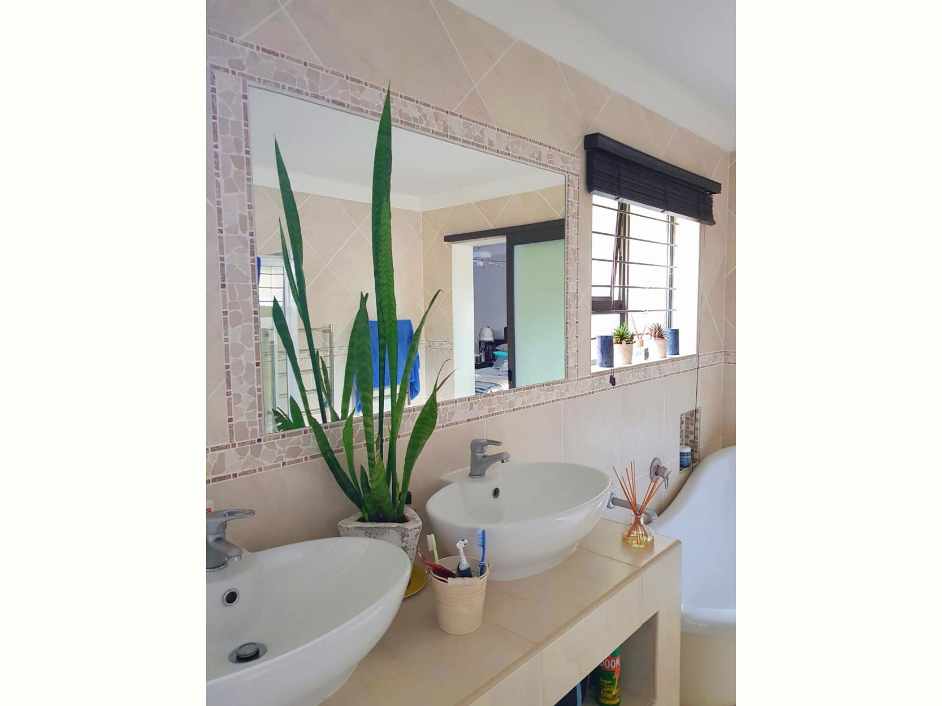  of property in Langebaan