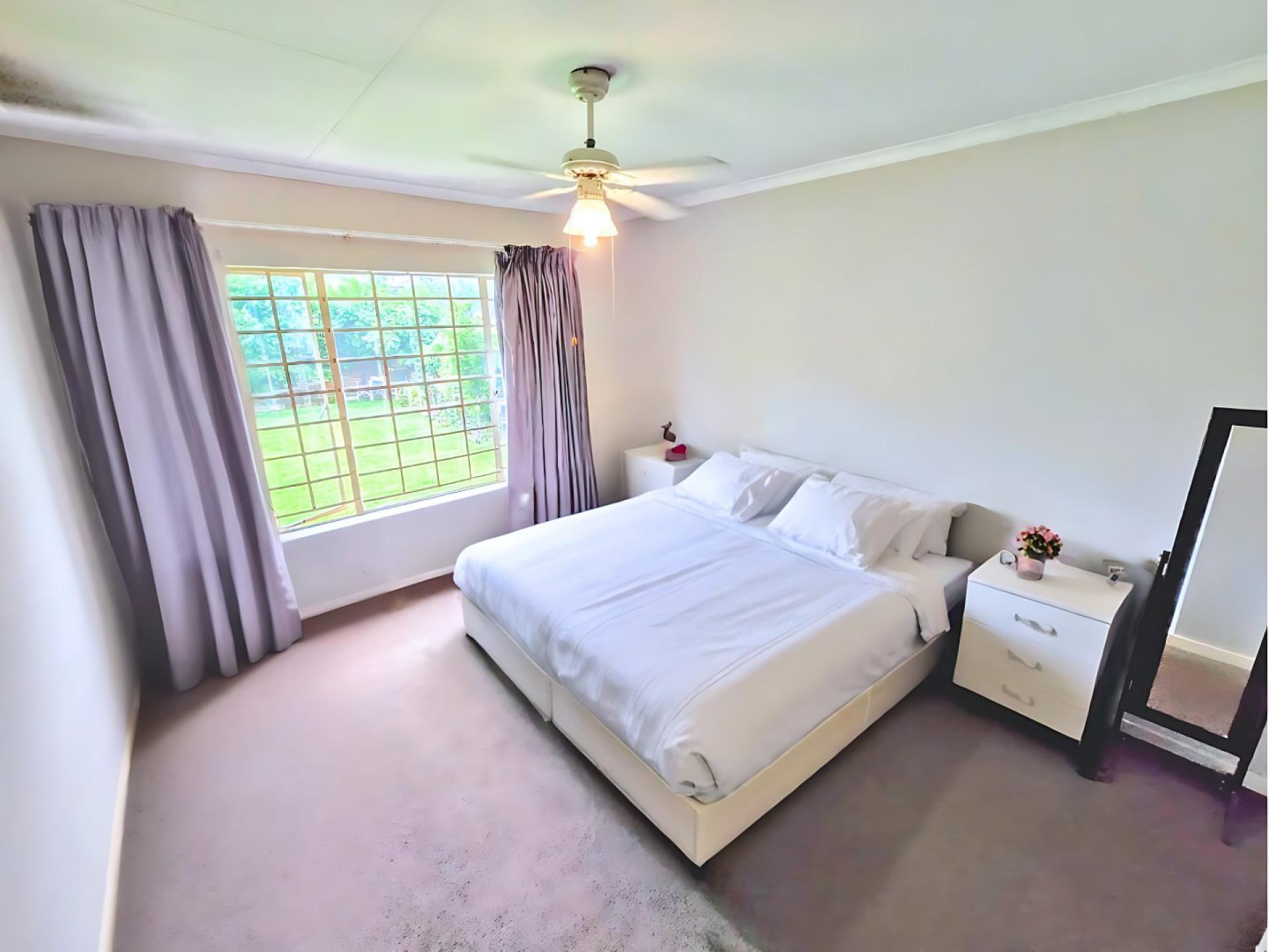  of property in Magalieskruin