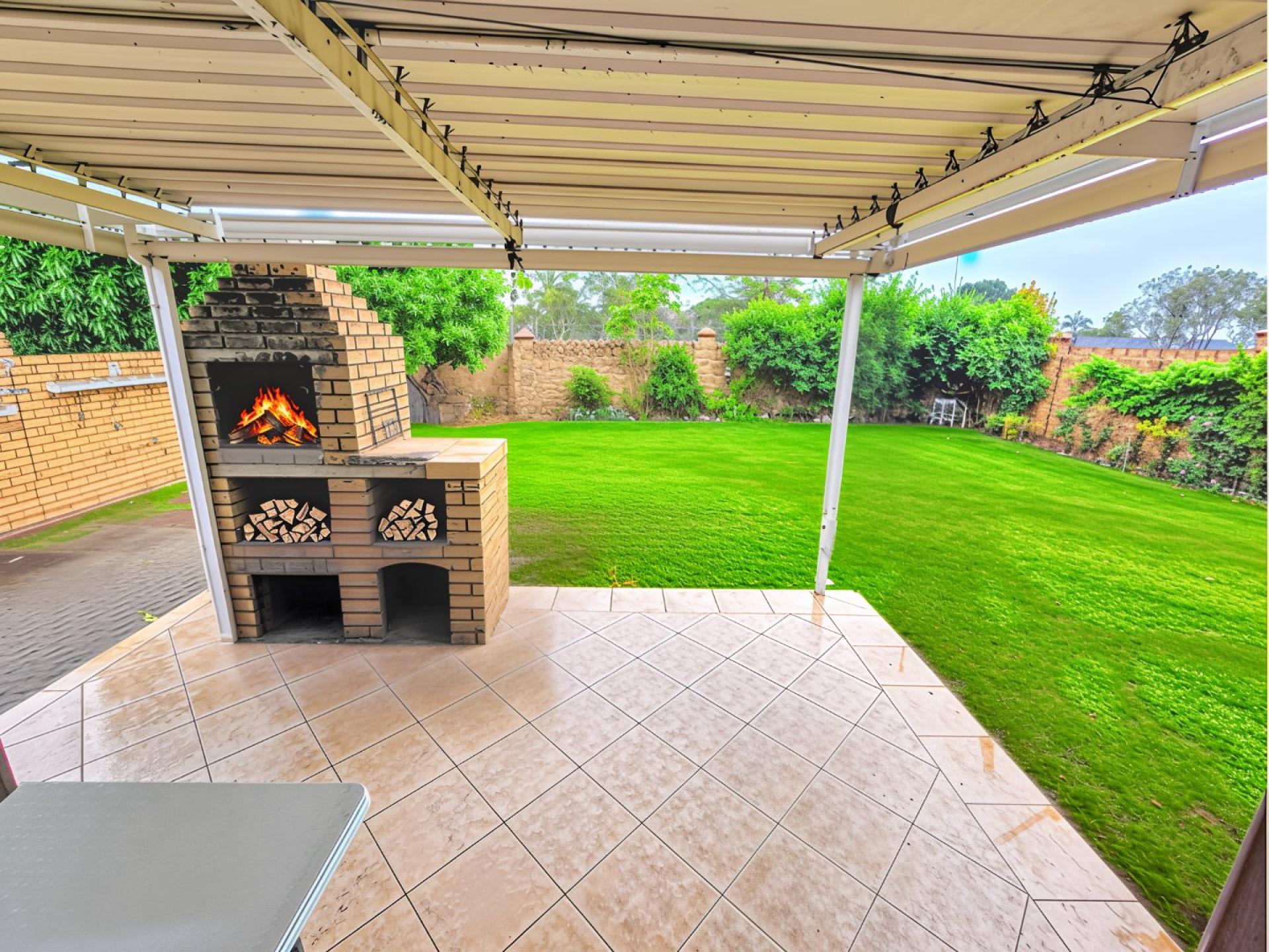  of property in Magalieskruin