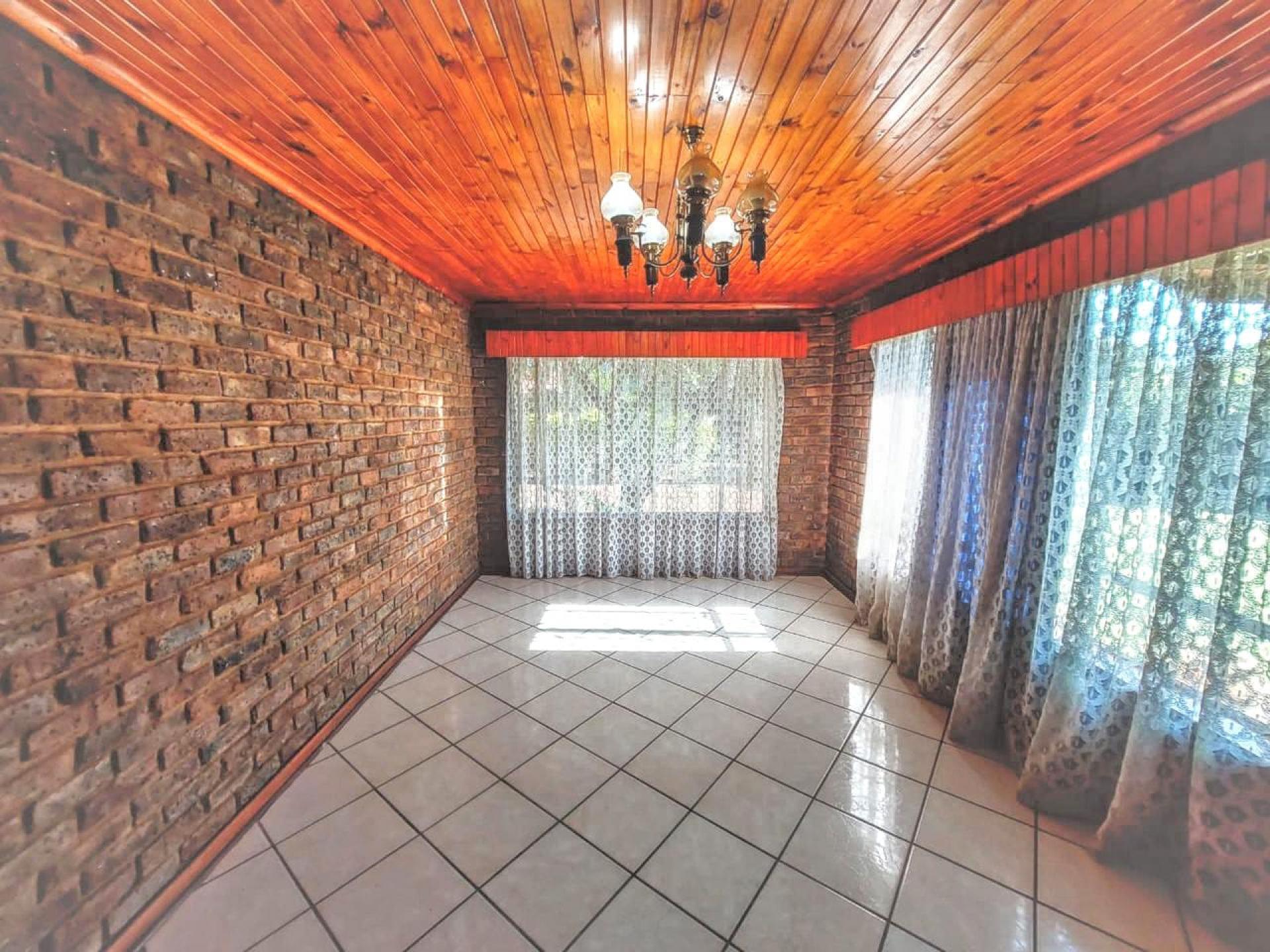  of property in Sinoville