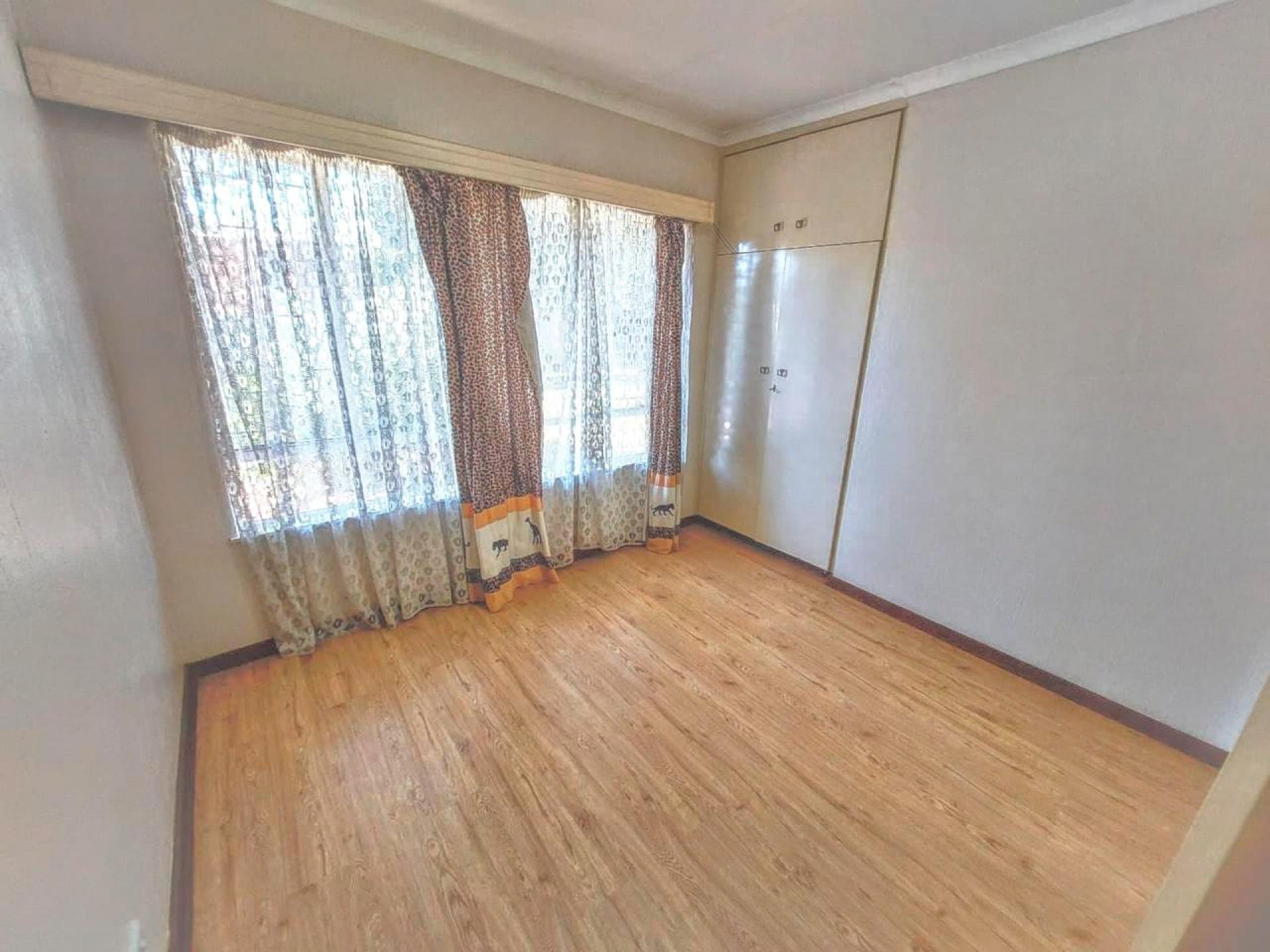  of property in Sinoville