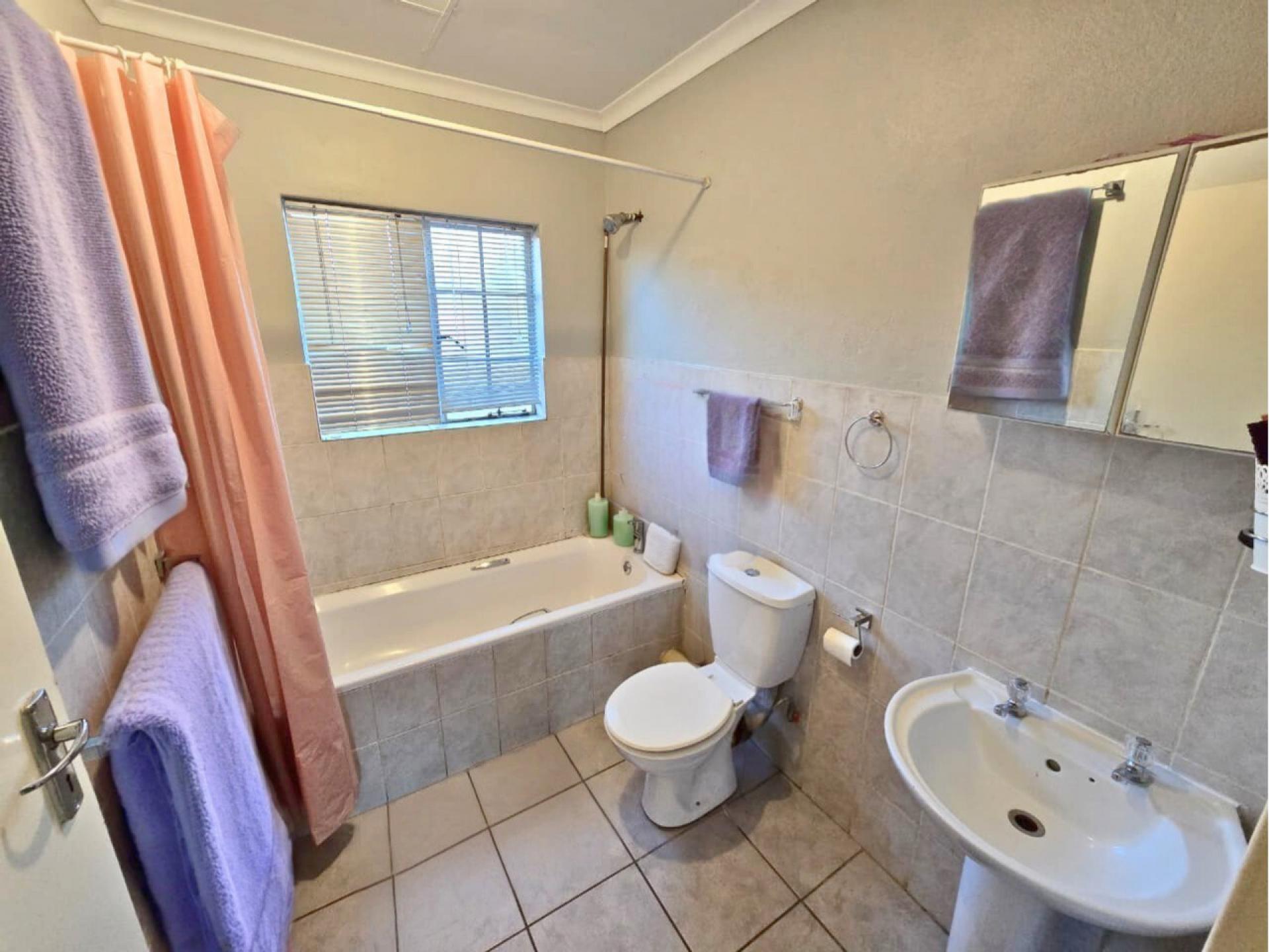  of property in Annlin