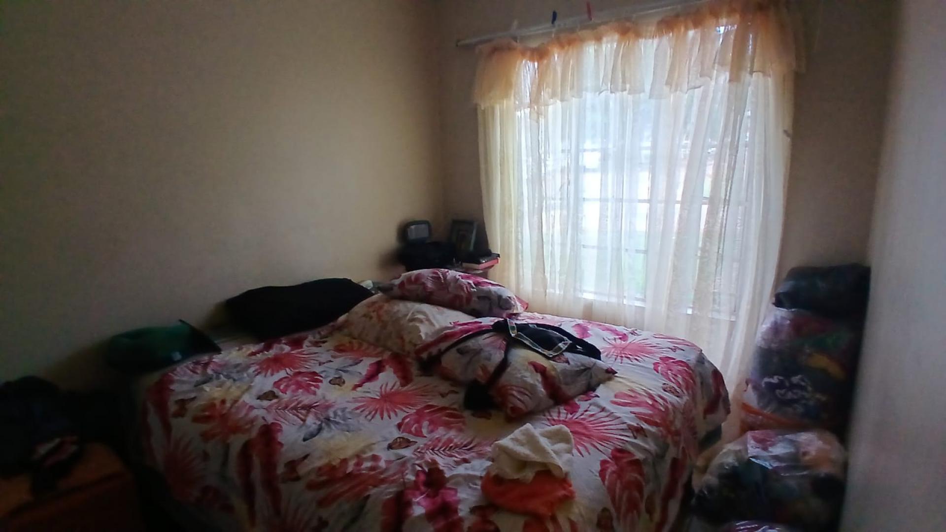 Bed Room 2 of property in Theresapark