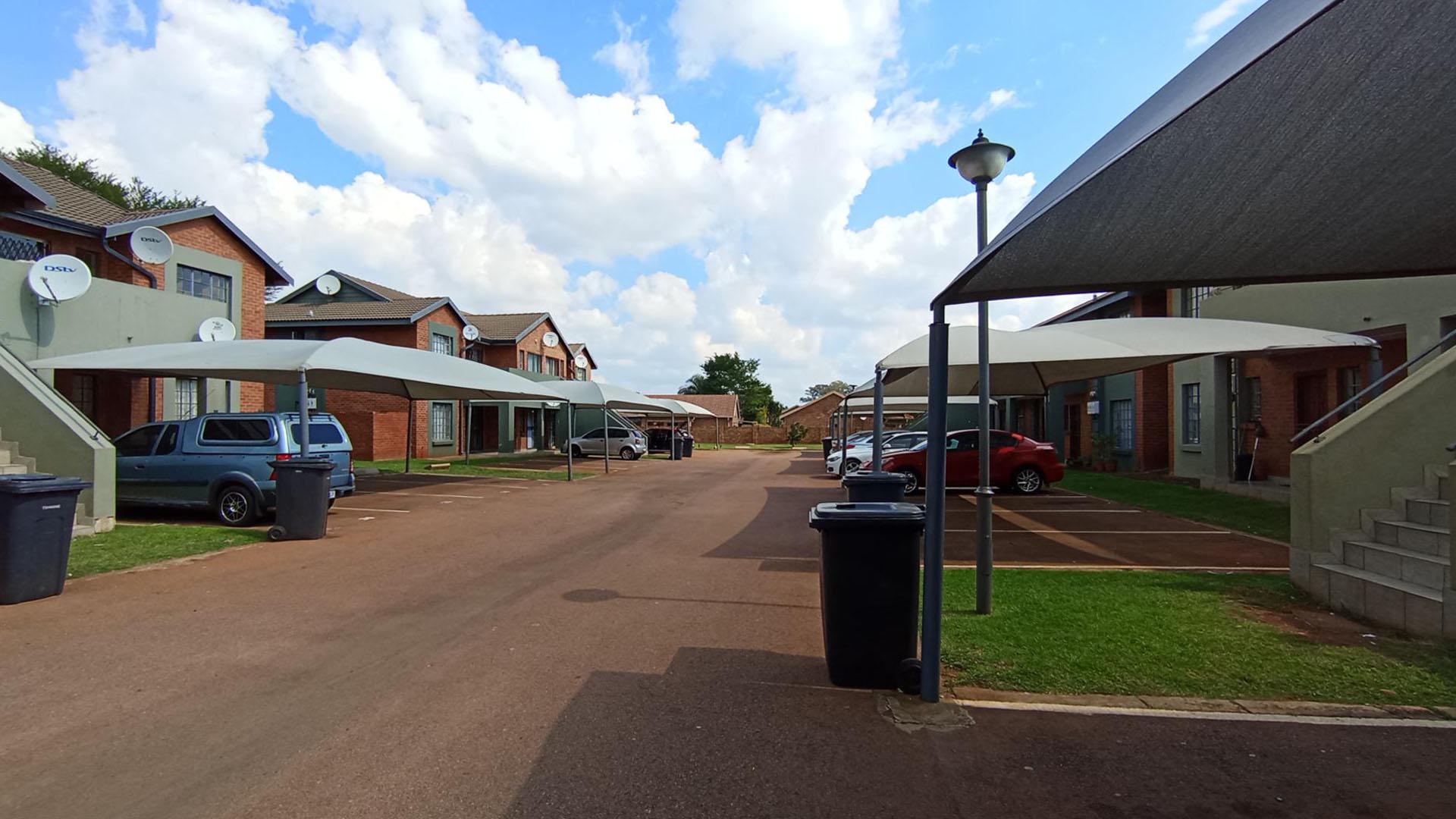 Front View of property in Theresapark