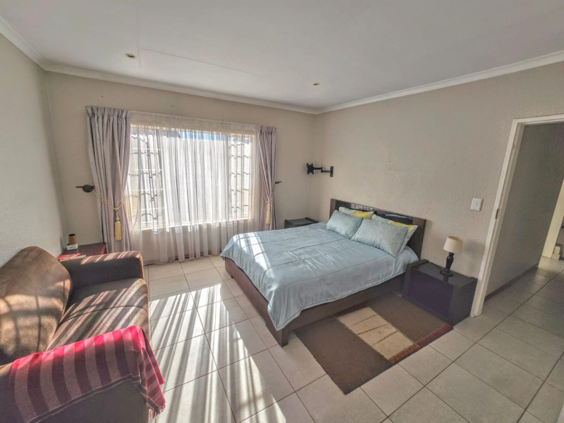  of property in Annlin