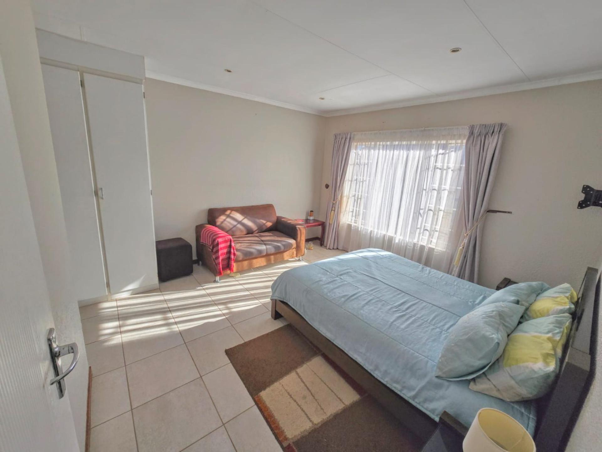  of property in Annlin