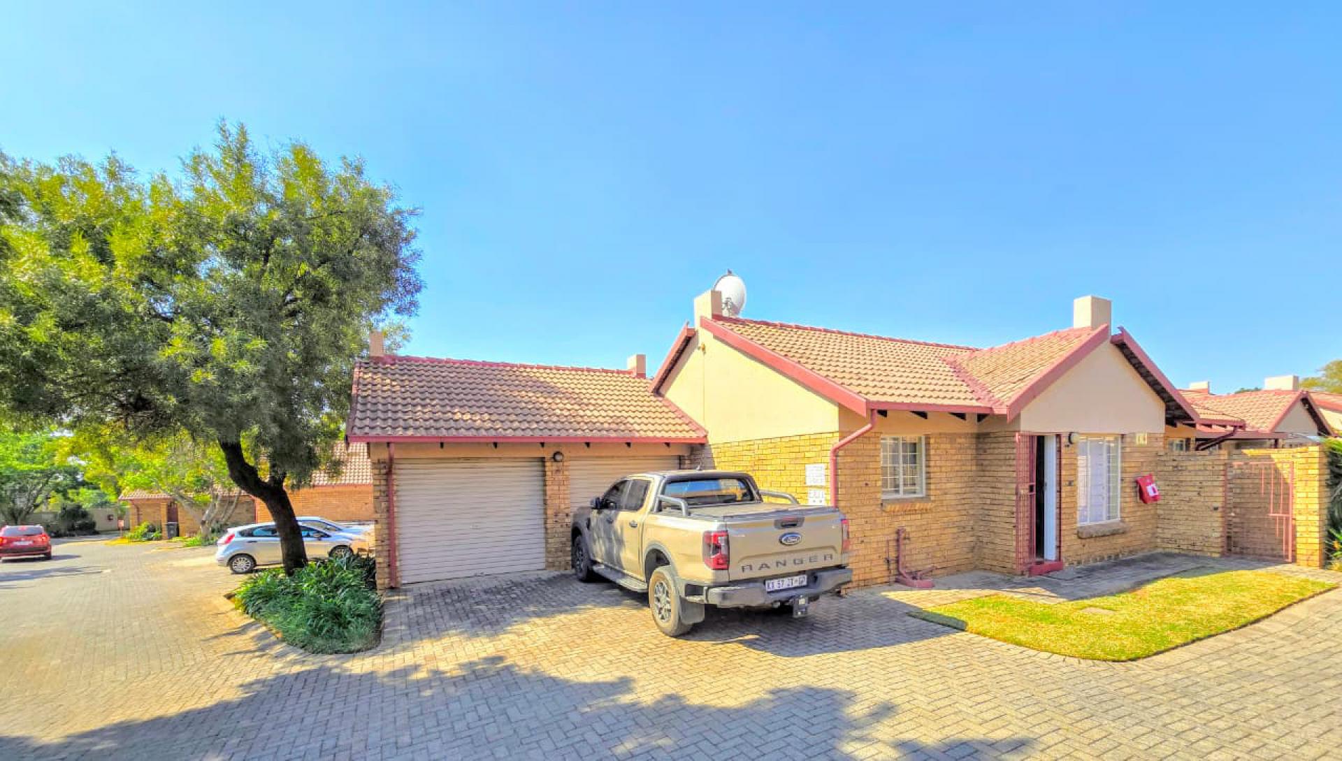  of property in Magalieskruin