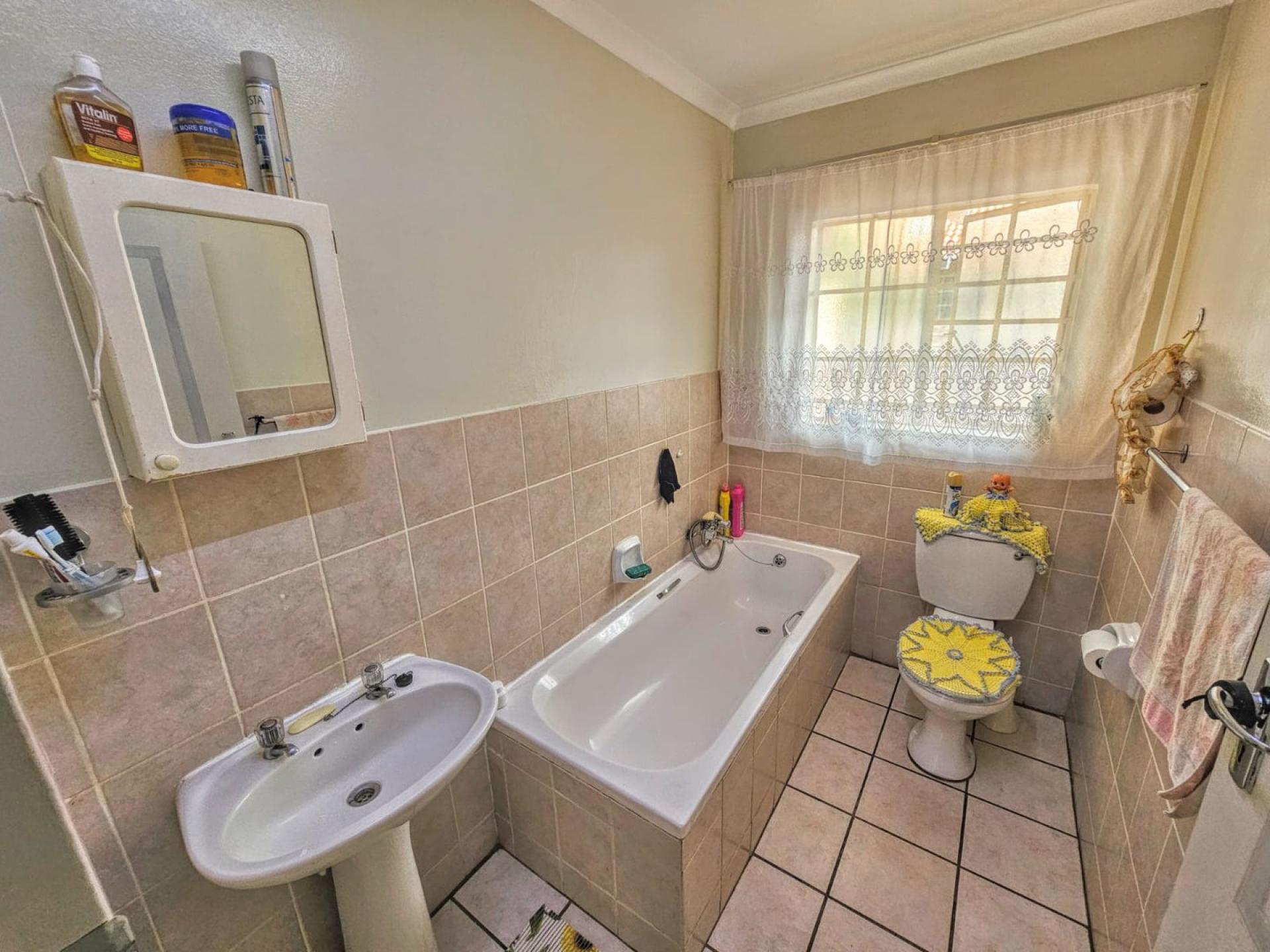  of property in Dorandia